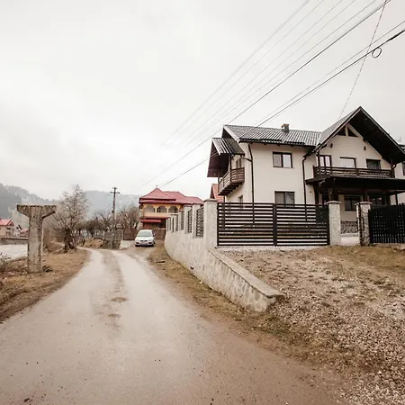 Boierita Alojamento de Turismo Selvagem Fundu Moldovei